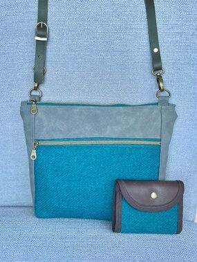 Harris Tweed crossbody bag: deep turquoise